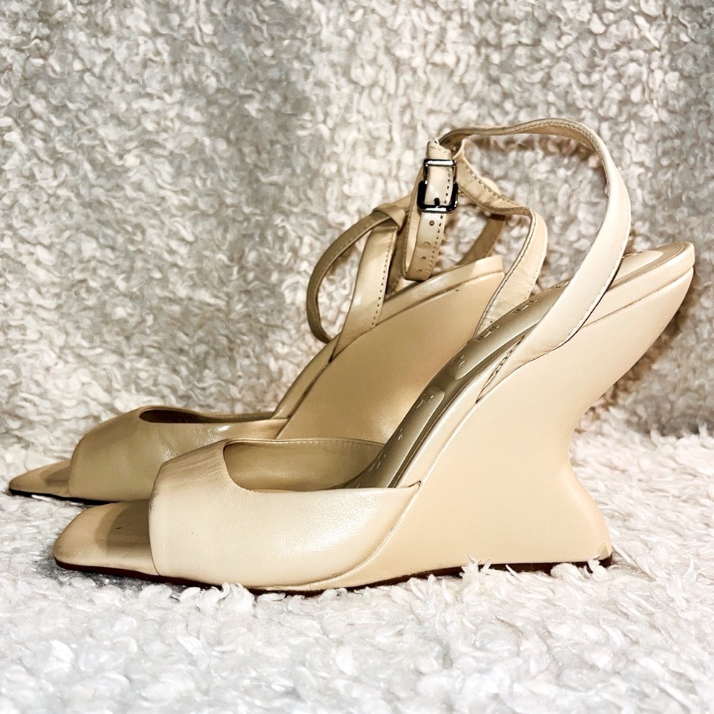 Gianni Bini Wedge Sandals - Picture 4 of 7